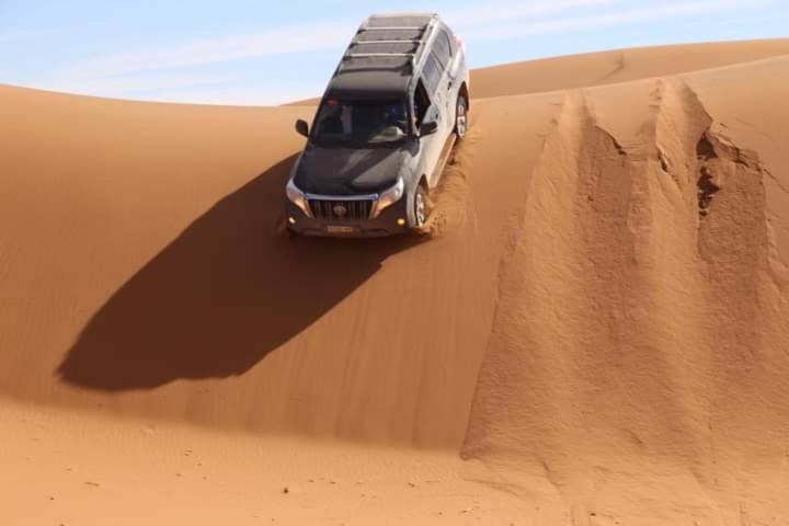 Chegaga Nomad Camp Hotel El Gouera ภายนอก รูปภาพ